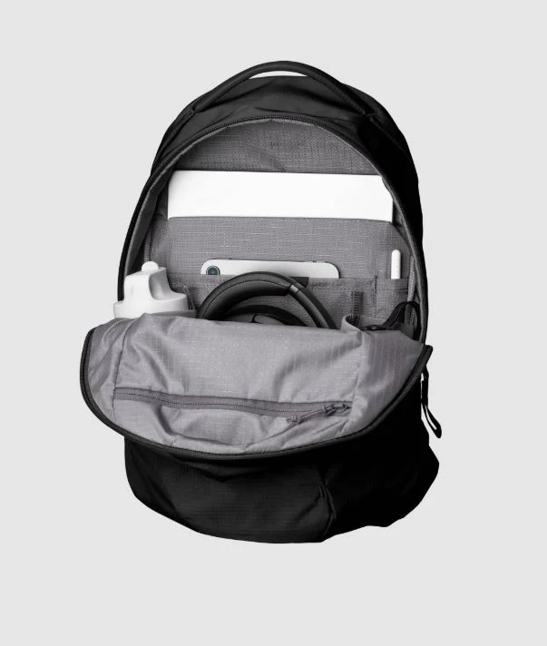 Able Carry Thirteen Daybag - Image 3