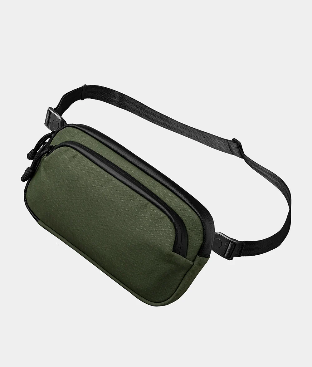 Alpaka Bravo Passport Pouch - Image 5