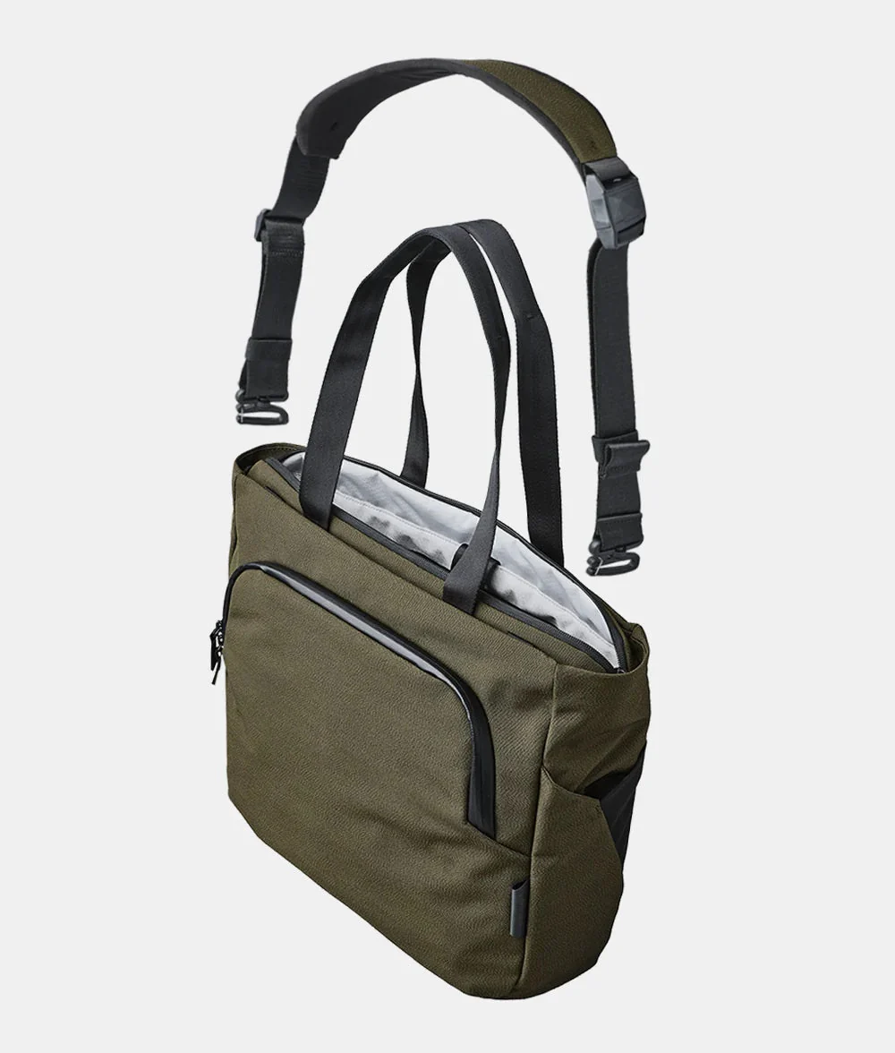 Alpaka Bravo Tote - Image 12