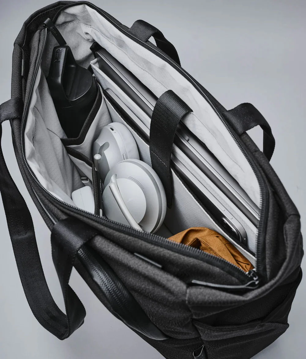 Alpaka Bravo Tote - Image 9