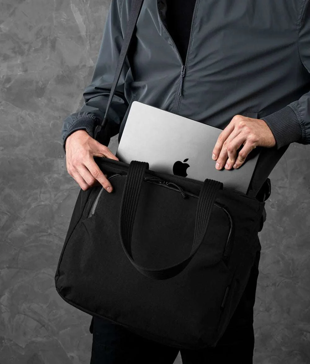 Alpaka Bravo Tote V2 - Image 3