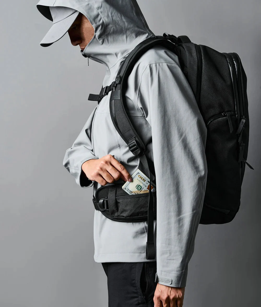Alpaka Elements Travel Backpack - Image 9