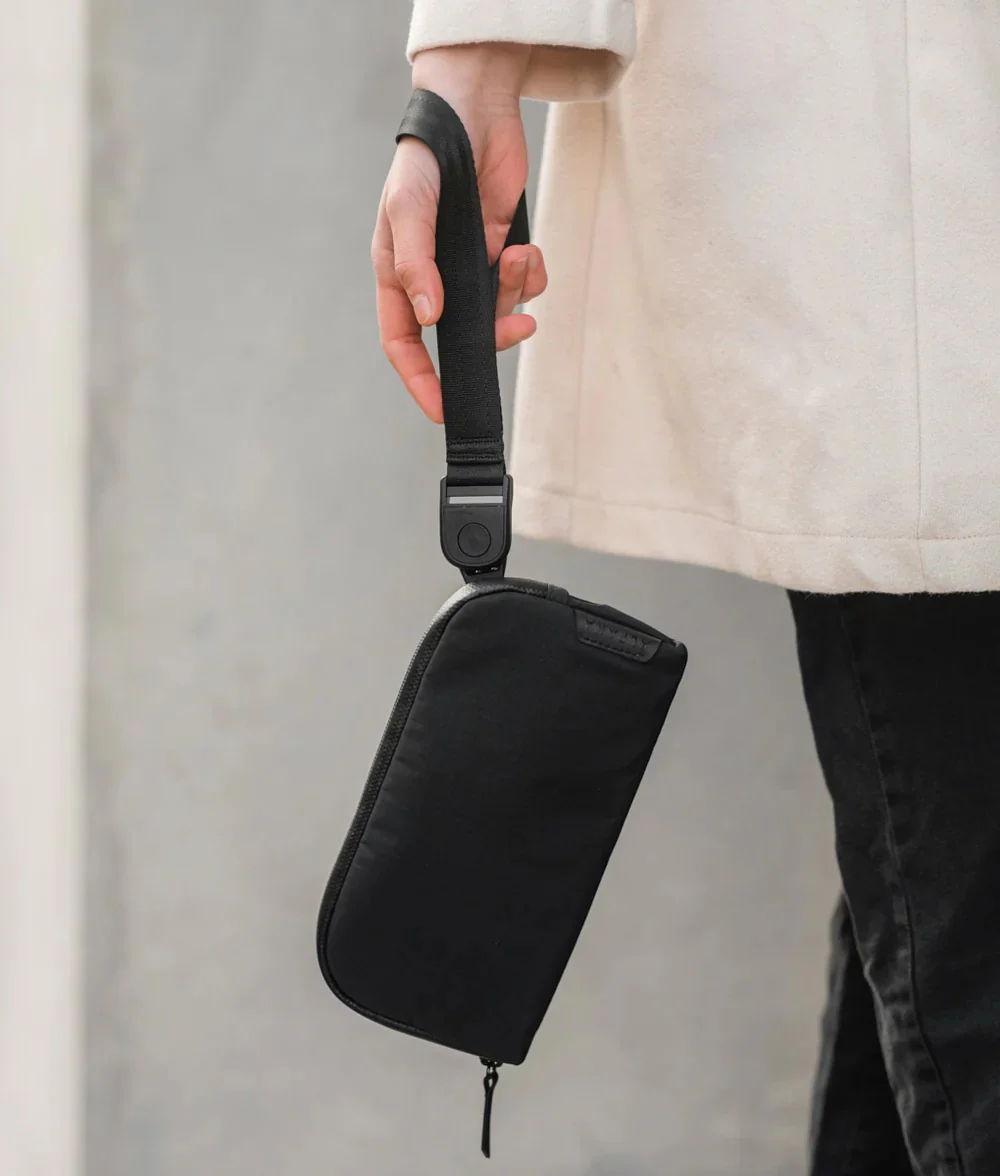 Alpaka Flight Pouch - Image 22