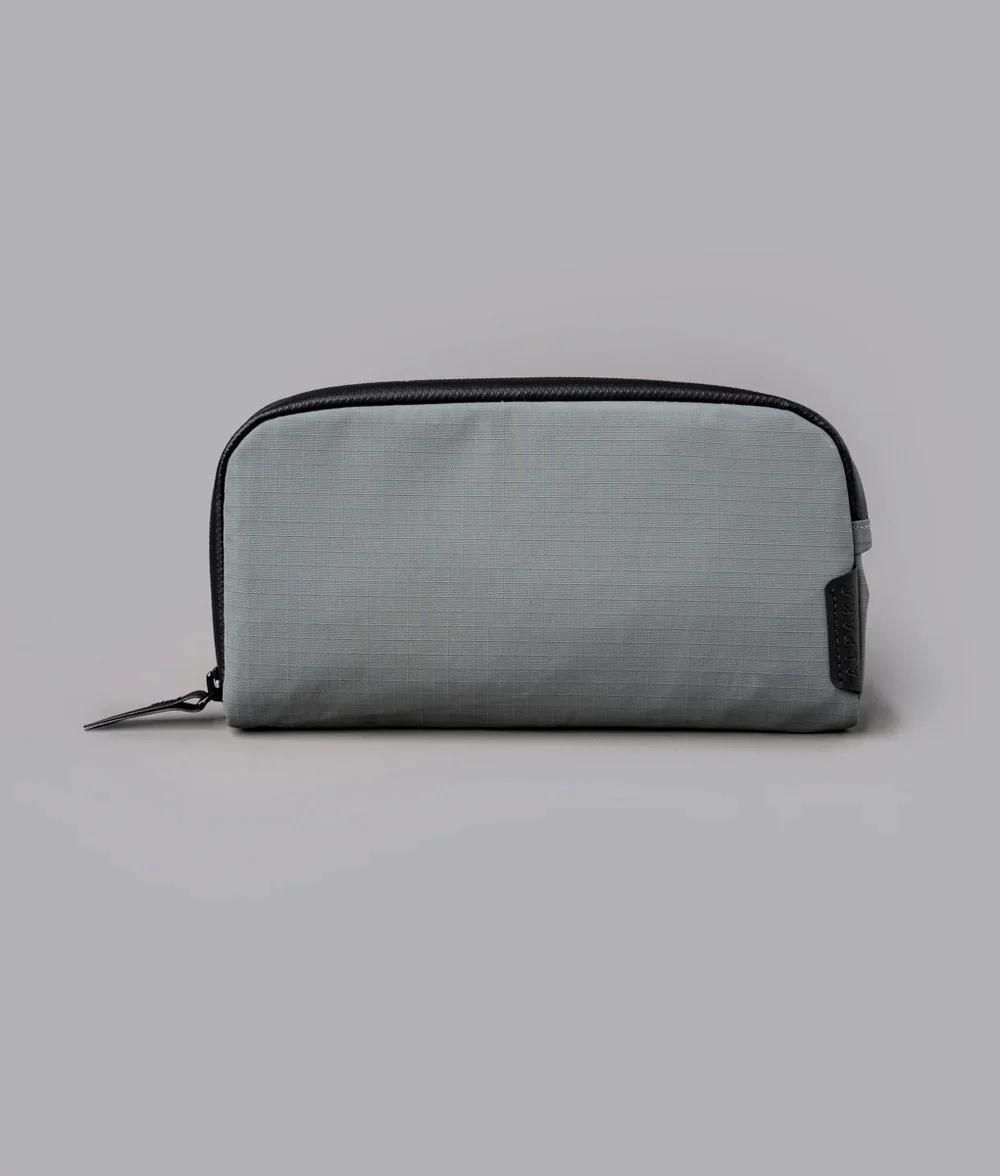 Alpaka Flight Pouch - Image 28