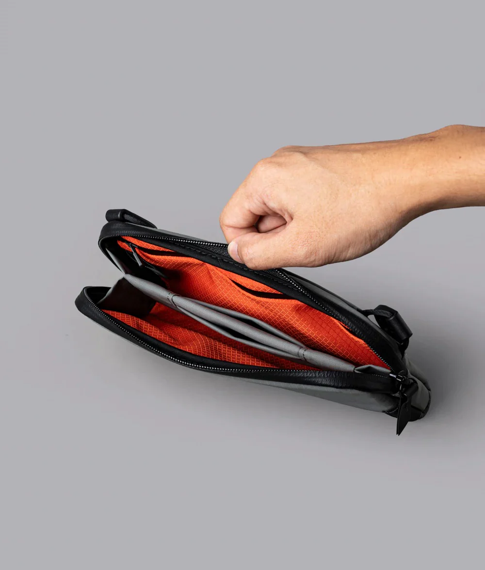 Alpaka Flight Pouch - Image 31
