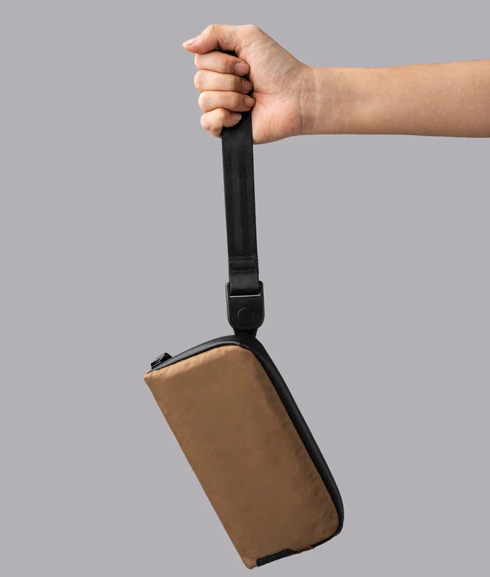 Alpaka Flight Pouch - Image 51