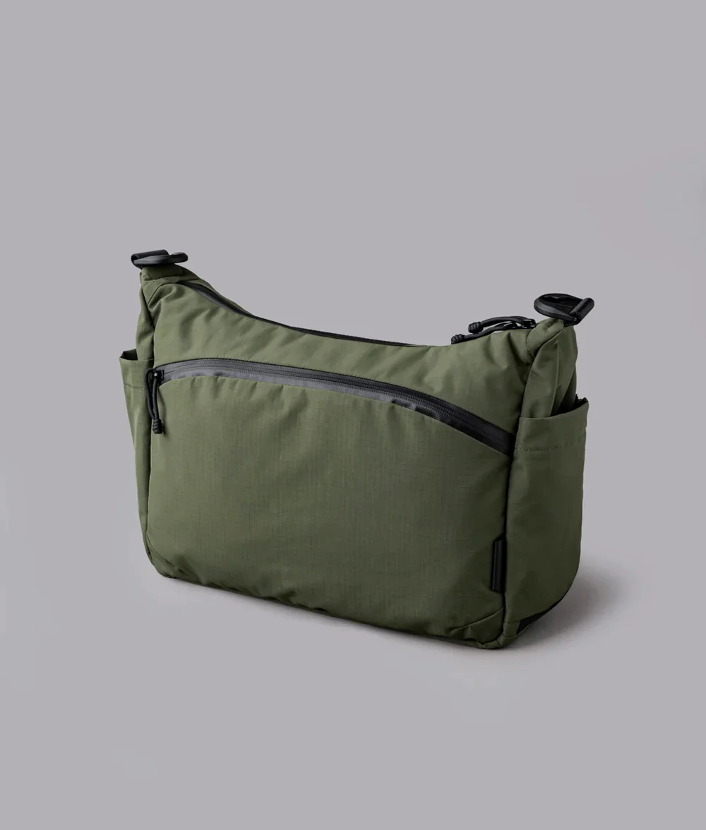 Alpaka Flight Satchel - Image 3