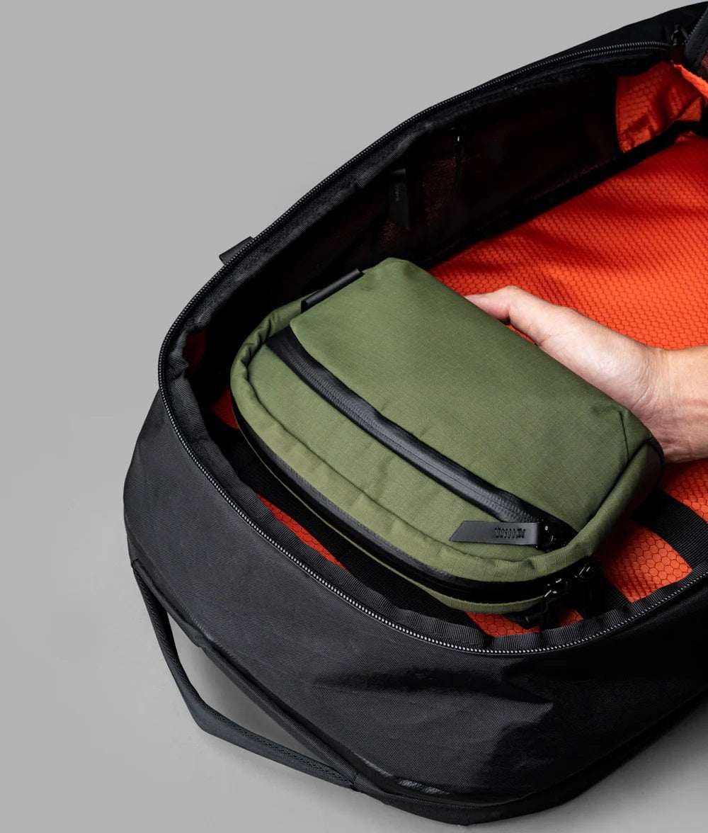 Alpaka Flight Sling 1L - Image 12