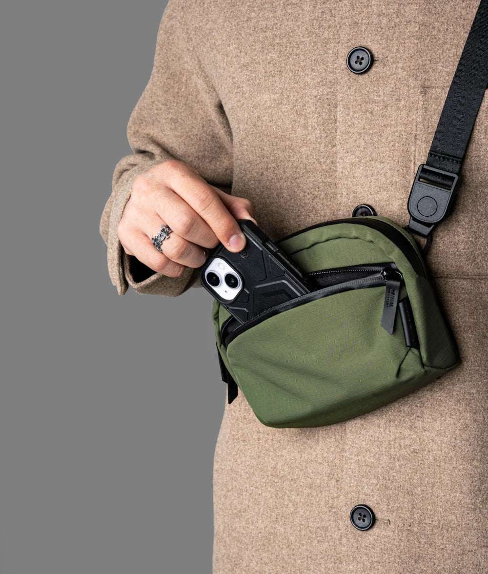 Alpaka Flight Sling 1L - Image 8