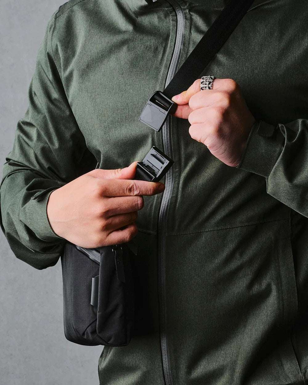 Alpaka Flight Sling 2L - Image 6