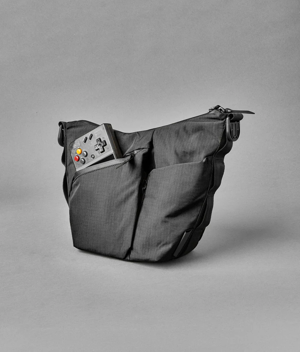 Alpaka Flow Satchel - Image 6