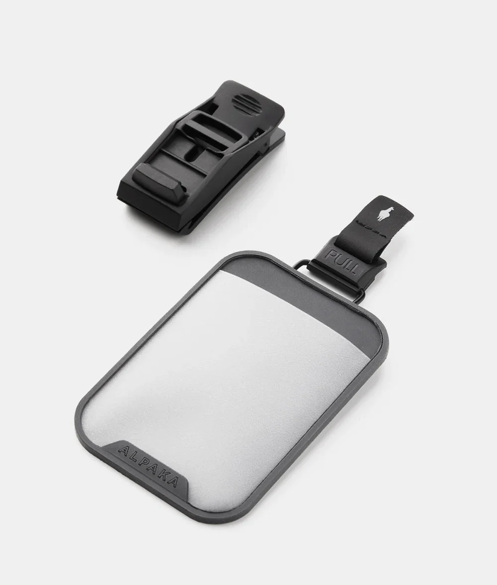 Alpaka Hub CardHolder