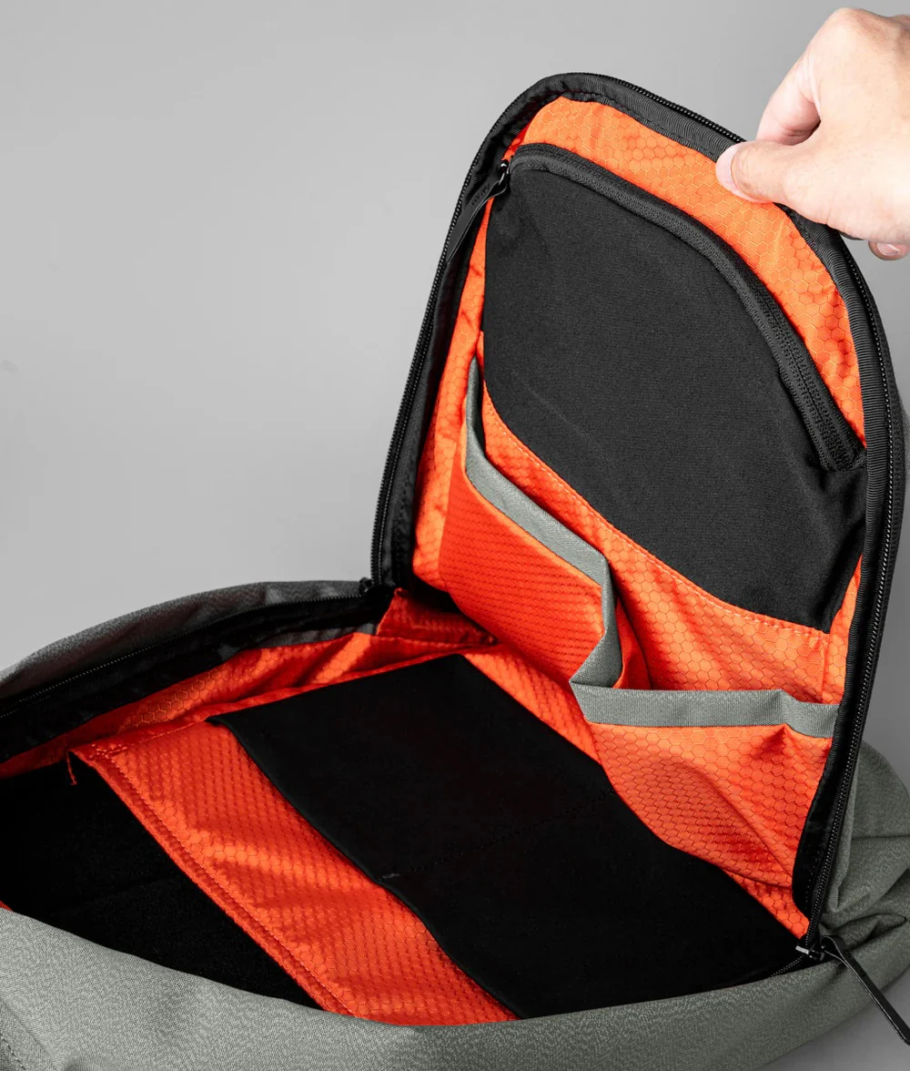 Alpaka Metro Backpack - Image 14
