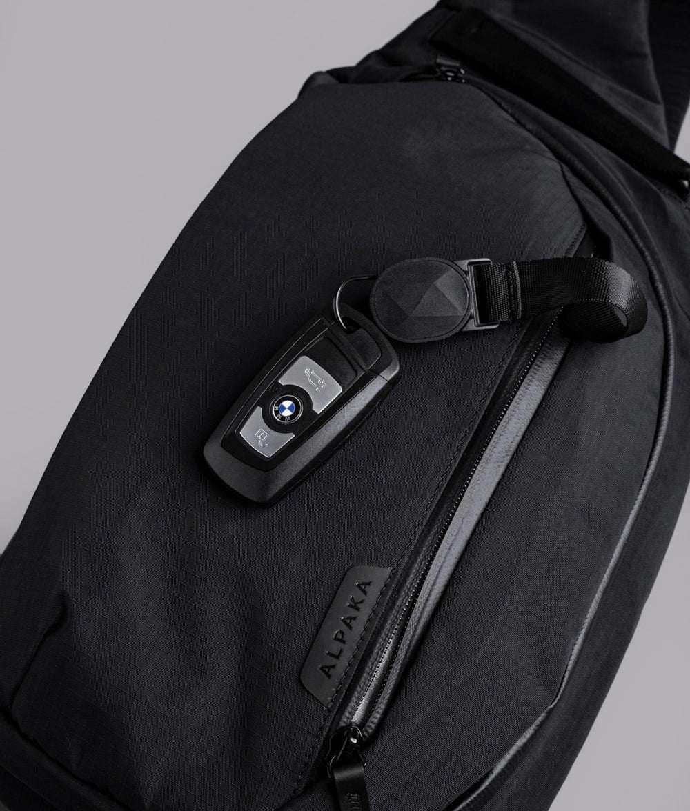 Alpaka Metro Crossbody – Left Shoulder - Image 18
