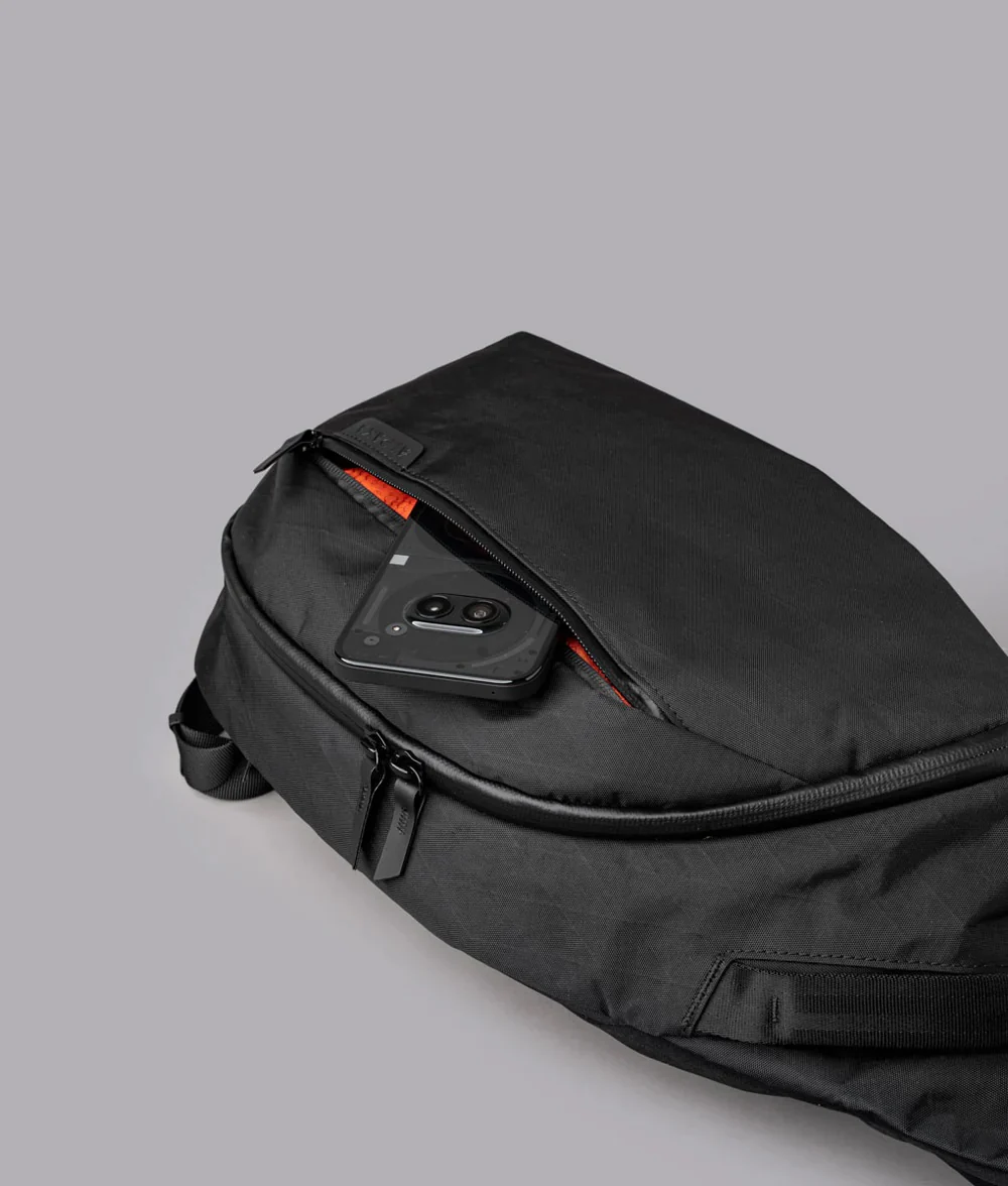 Alpaka Metro Crossbody – Left Shoulder - Image 33