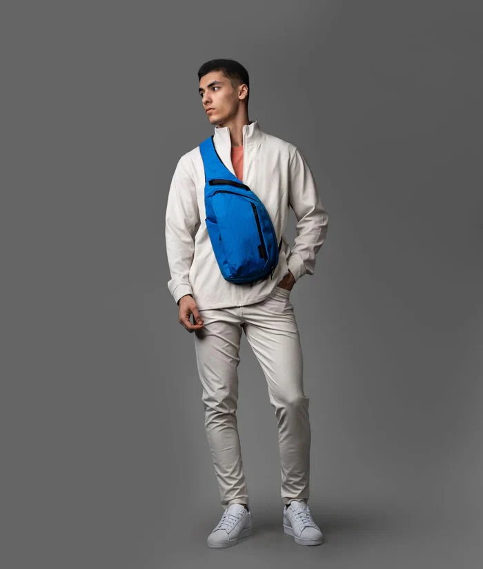 Alpaka Metro Crossbody – Left Shoulder - Image 37