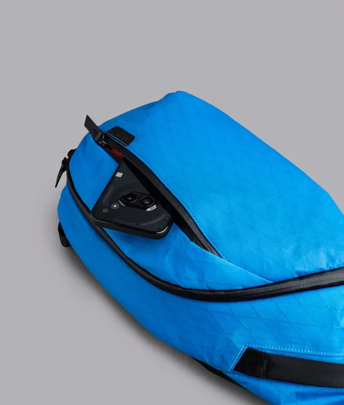 Alpaka Metro Crossbody – Left Shoulder - Image 38