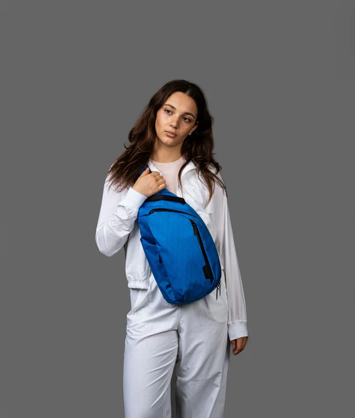 Alpaka Metro Crossbody – Left Shoulder - Image 39
