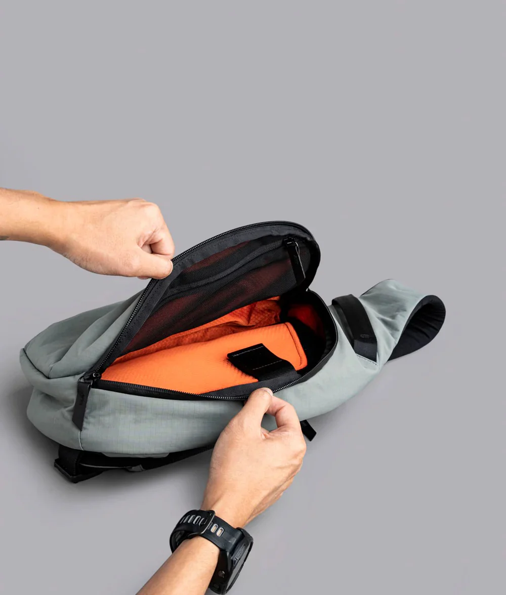 Alpaka Metro Crossbody – Left Shoulder - Image 4