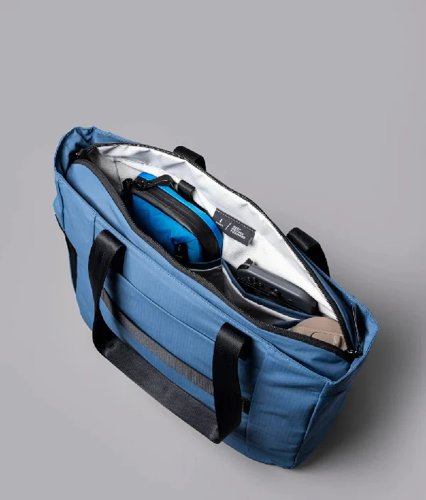Alpaka Metro Tote - Image 5