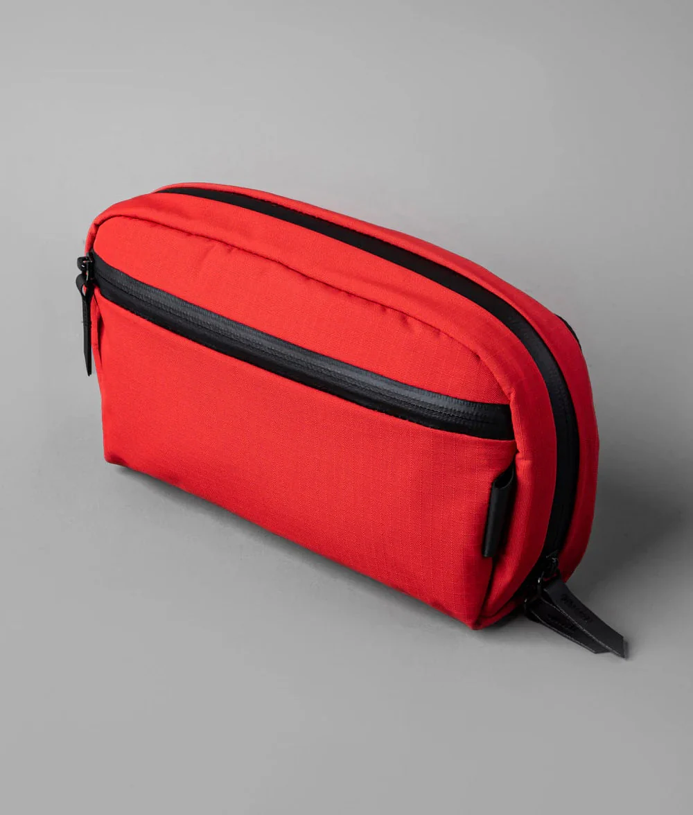 Alpaka Premium Travel Toiletry Bag - Image 19