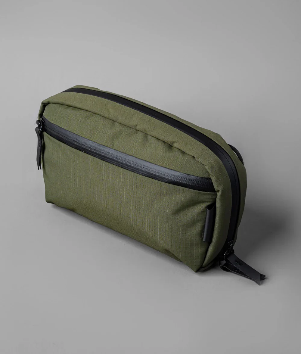 Alpaka Premium Travel Toiletry Bag - Image 21