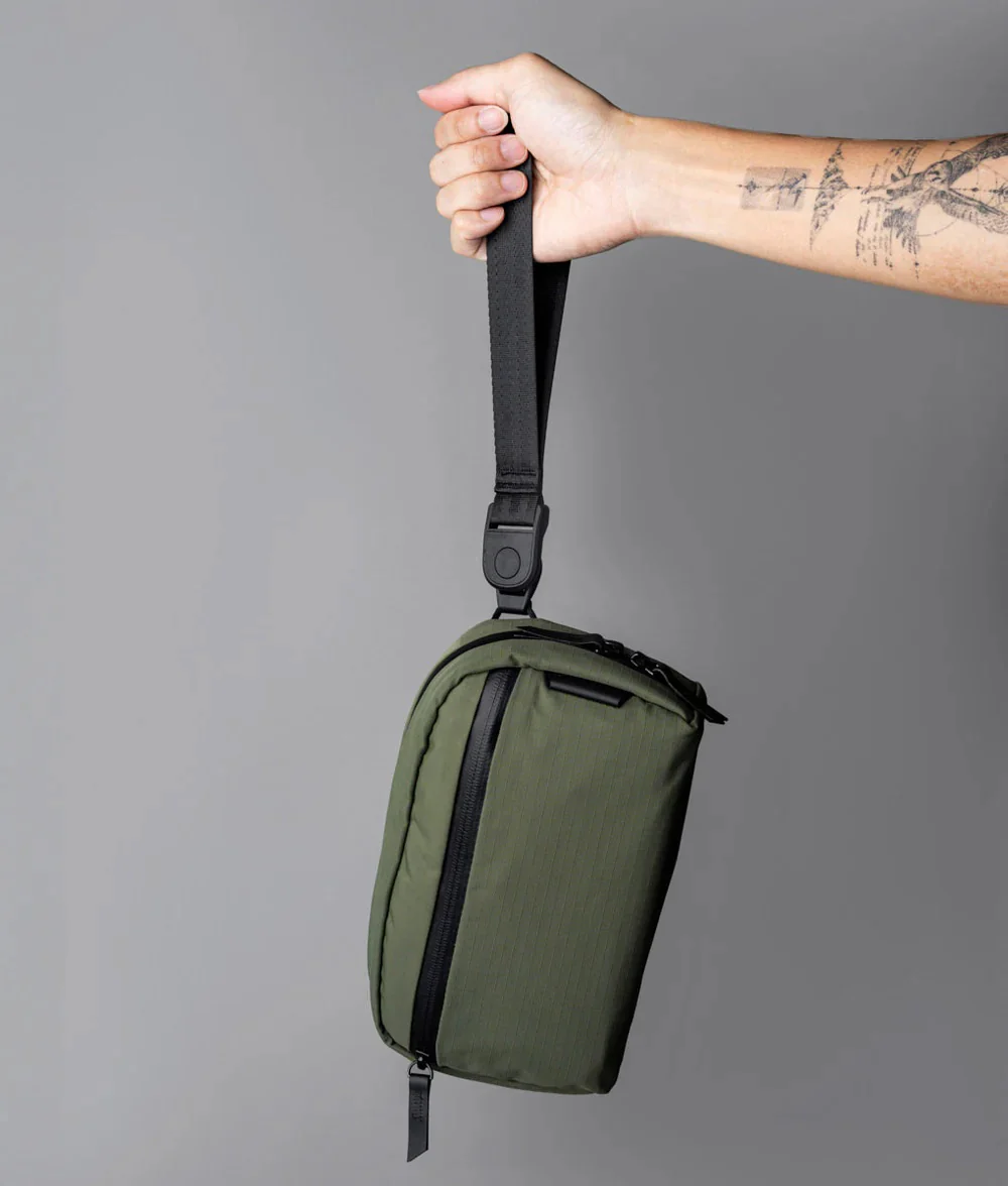 Alpaka Premium Travel Toiletry Bag - Image 25