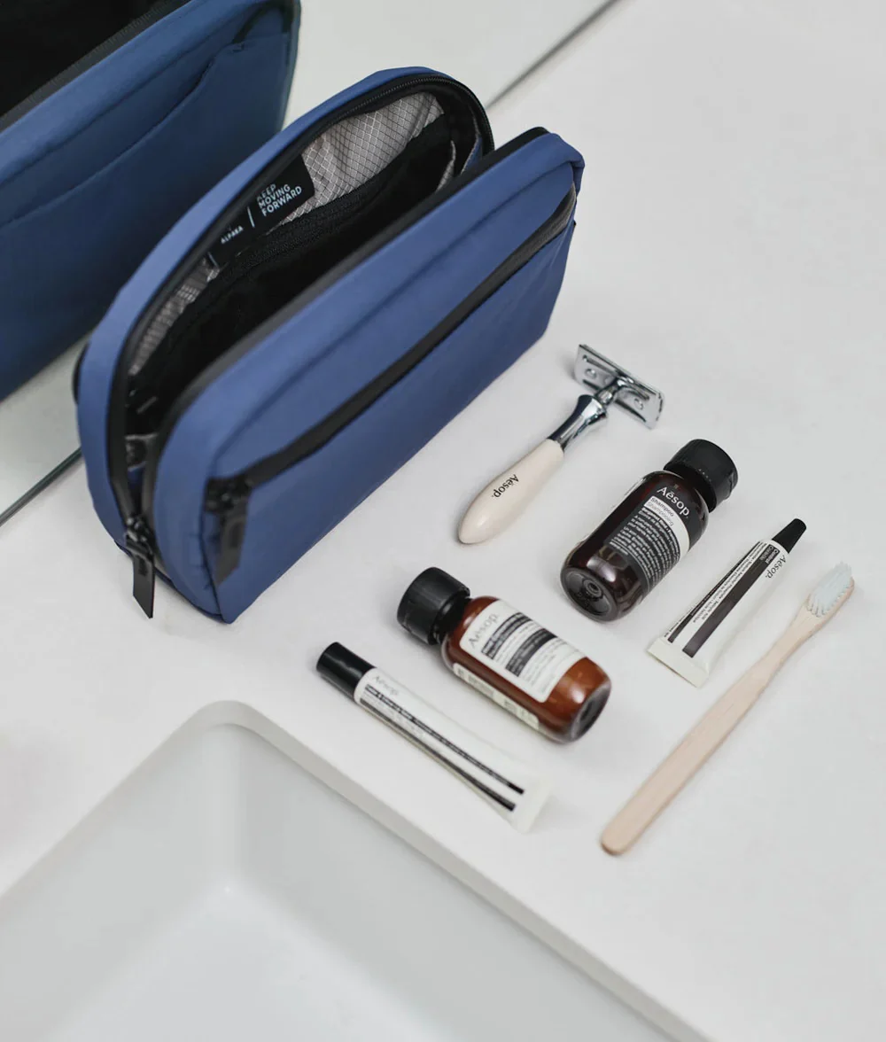 Alpaka Premium Travel Toiletry Bag - Image 8