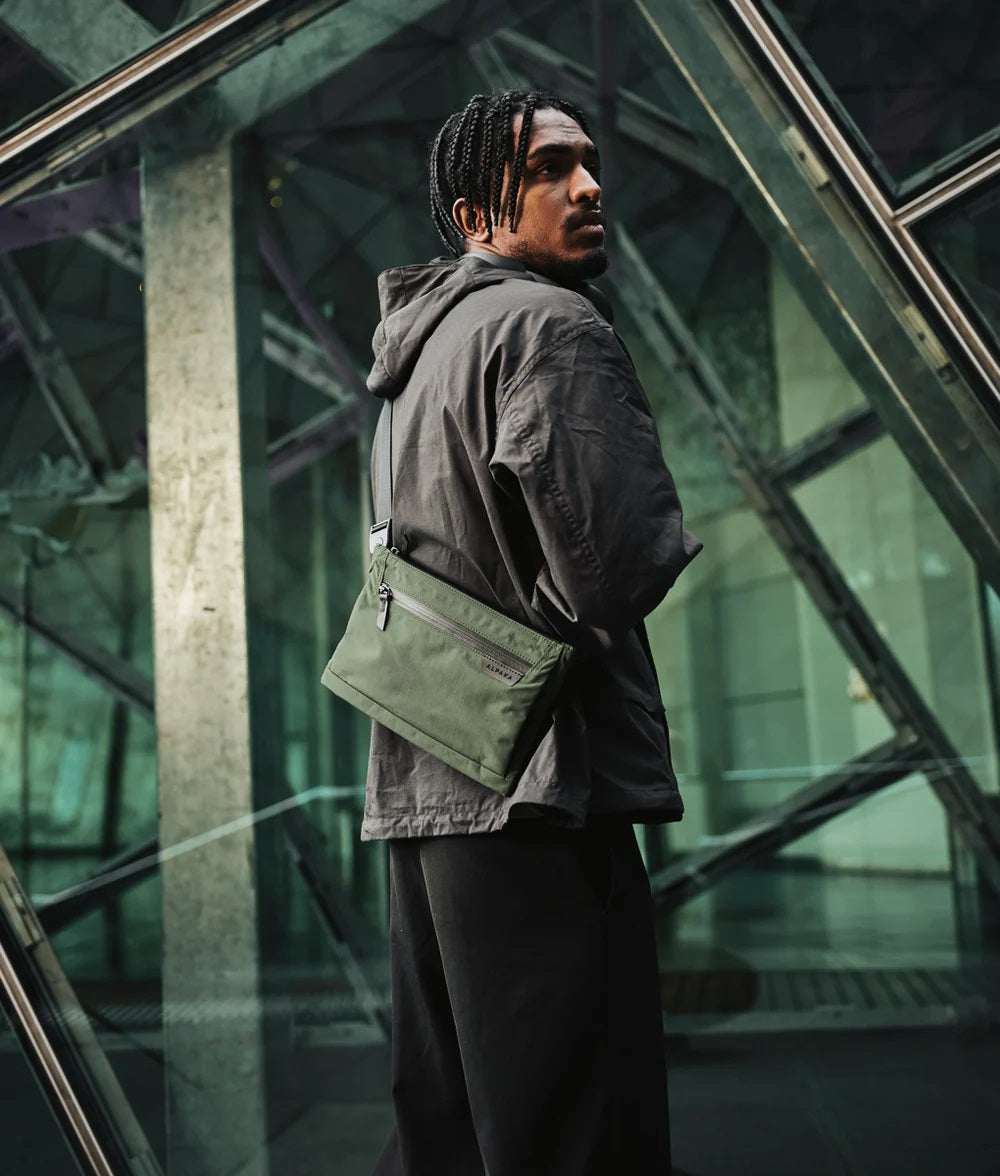 Alpaka Zip Pouch Max V2 - Image 10