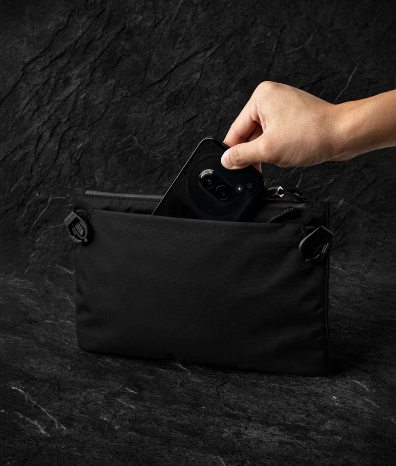 Alpaka Zip Pouch Max V2 - Vampire - Image 10