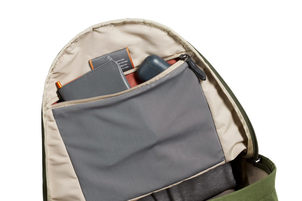 Bellroy Classic Backpack Plus 2nd Edition - Image 8