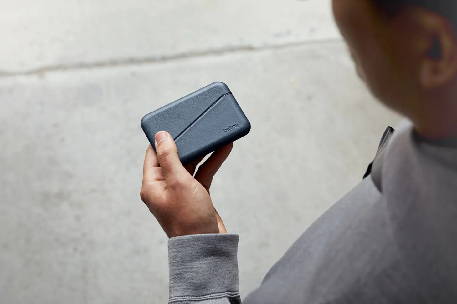 Bellroy Flip Case - Image 3