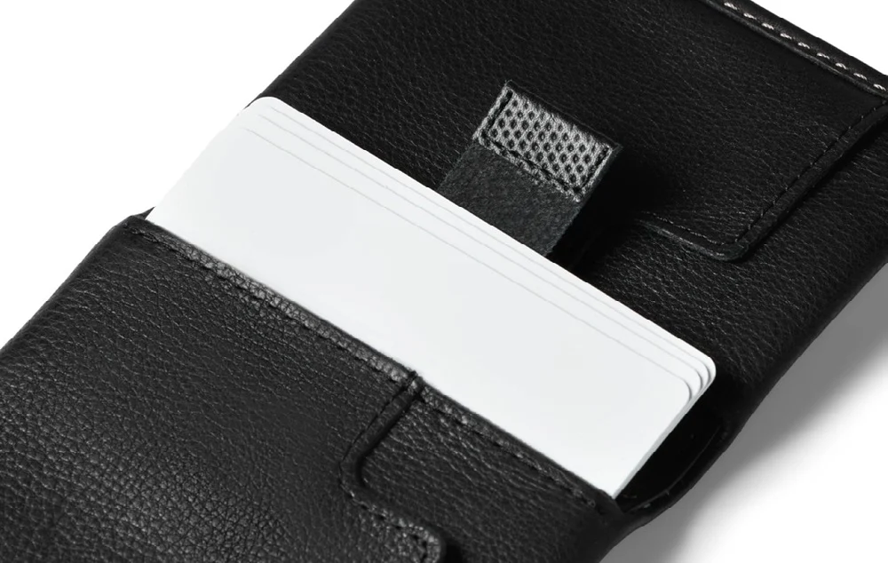 Bellroy Slim Sleeve - Image 39