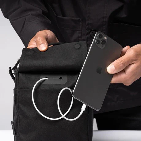 Black Ember : Kompak Jet Black - Image 10
