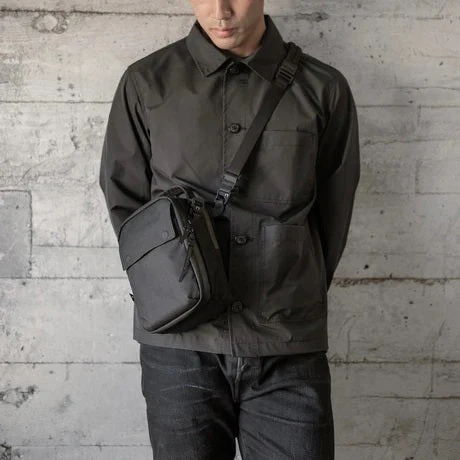Black Ember : Kompak Jet Black - Image 12