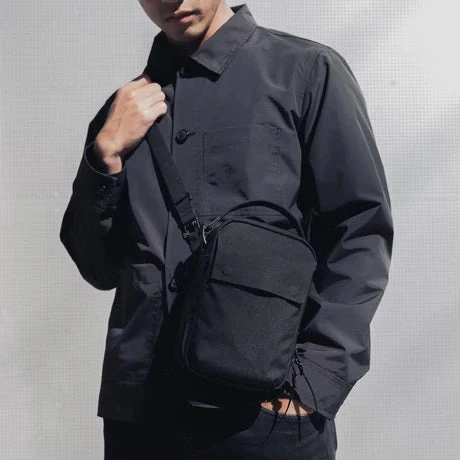 Black Ember : Kompak Jet Black - Image 13