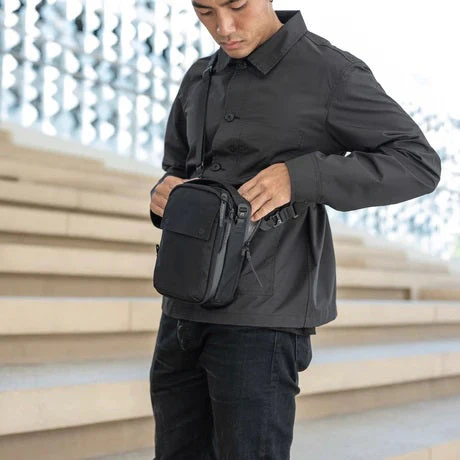 Black Ember : Kompak Jet Black - Image 15