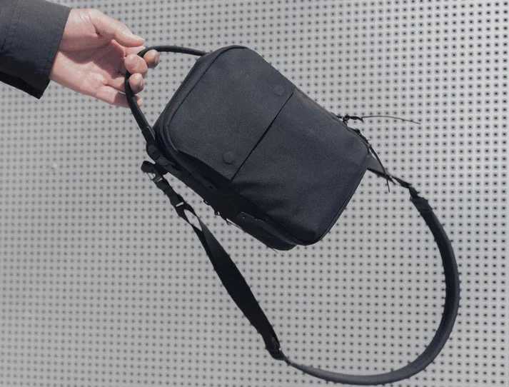 Black Ember : Kompak Jet Black - Image 3