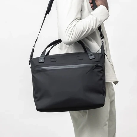 Black Ember : WPT Shoulder Tote - Image 4
