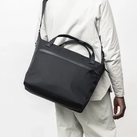 Black Ember : WPT Shoulder Tote - Image 5