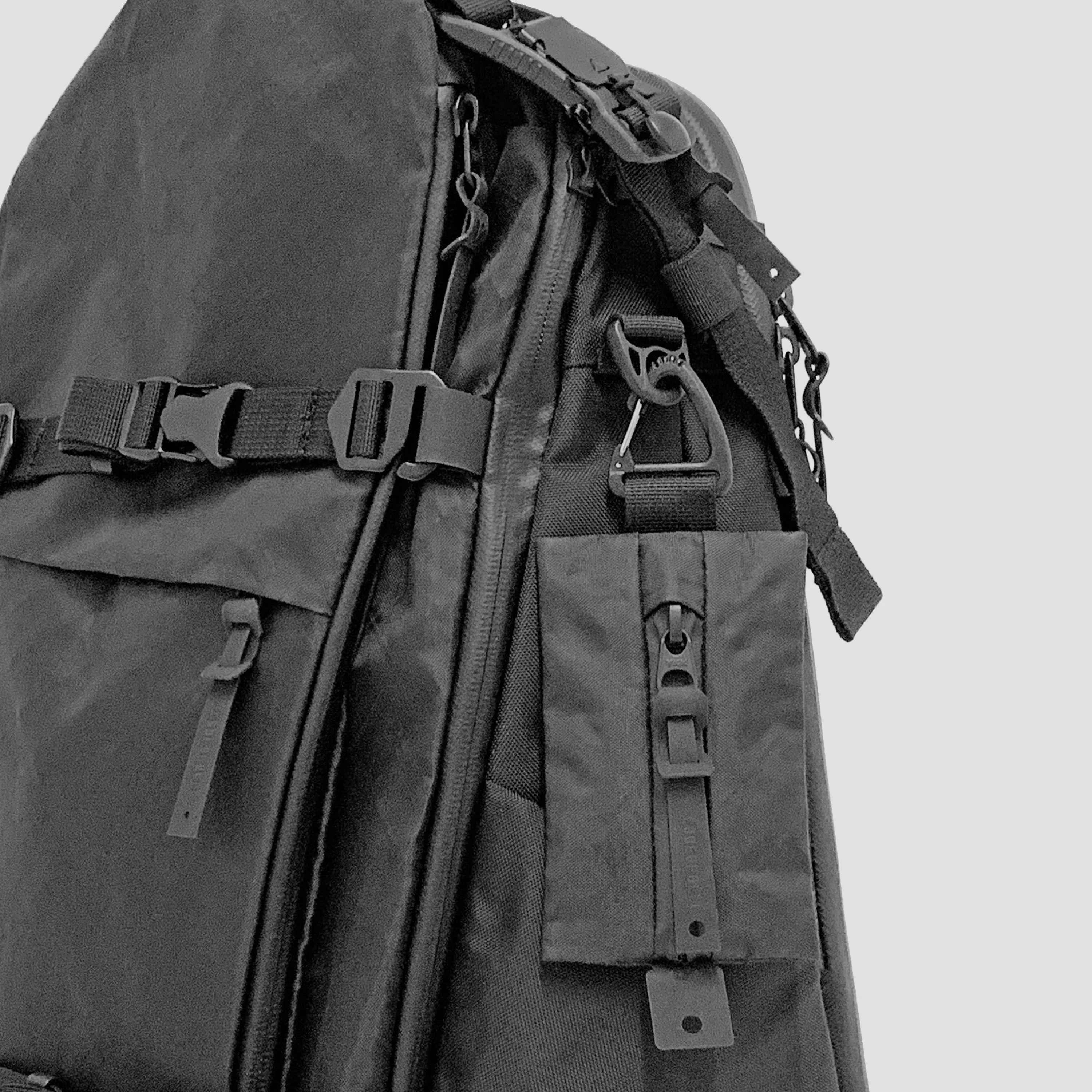 Code of Bell Annex Zip L - Zipper Case - Image 7