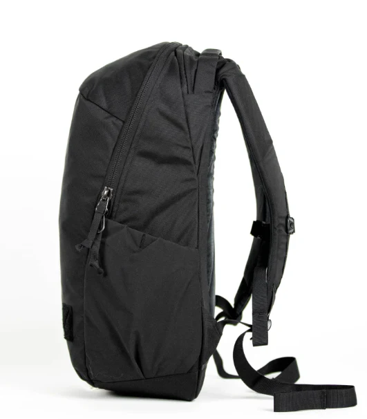 Evergoods Civic Half Zip 22L - Image 7