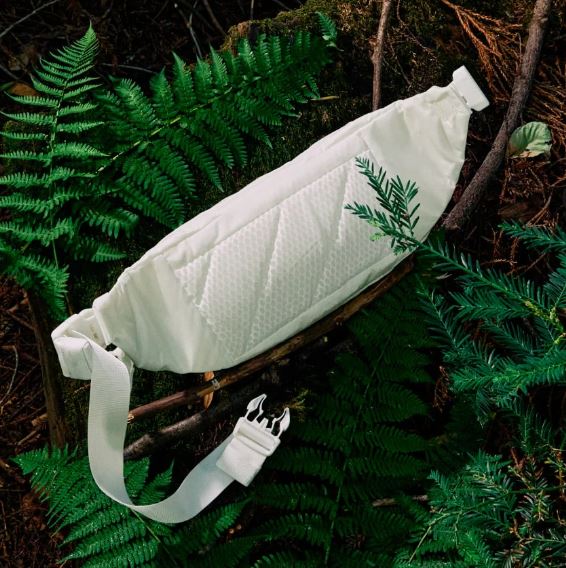 Evergoods Mountain Hip Pack 3.5L - Undyed Raw White Capsule - Image 3