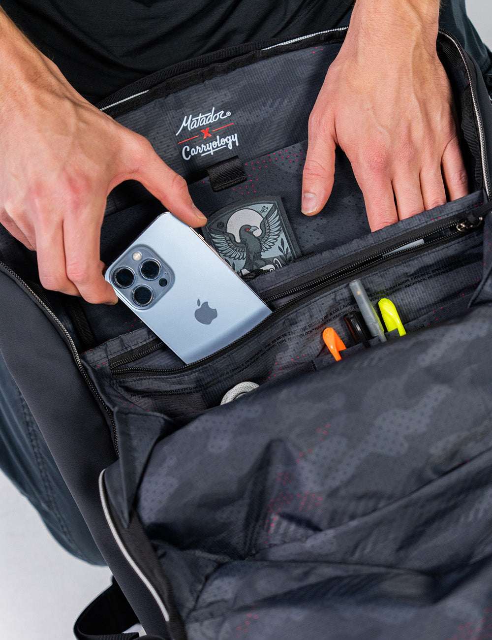 Matador® x Carryology® Redeye 24 - Black Edition - Image 10