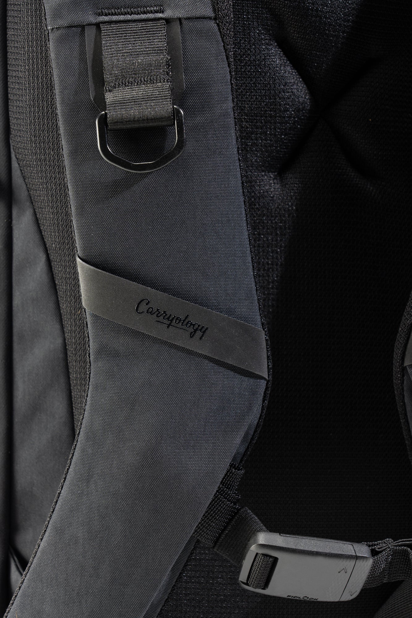 Matador® x Carryology® Redeye 24 - Black Edition - Image 21