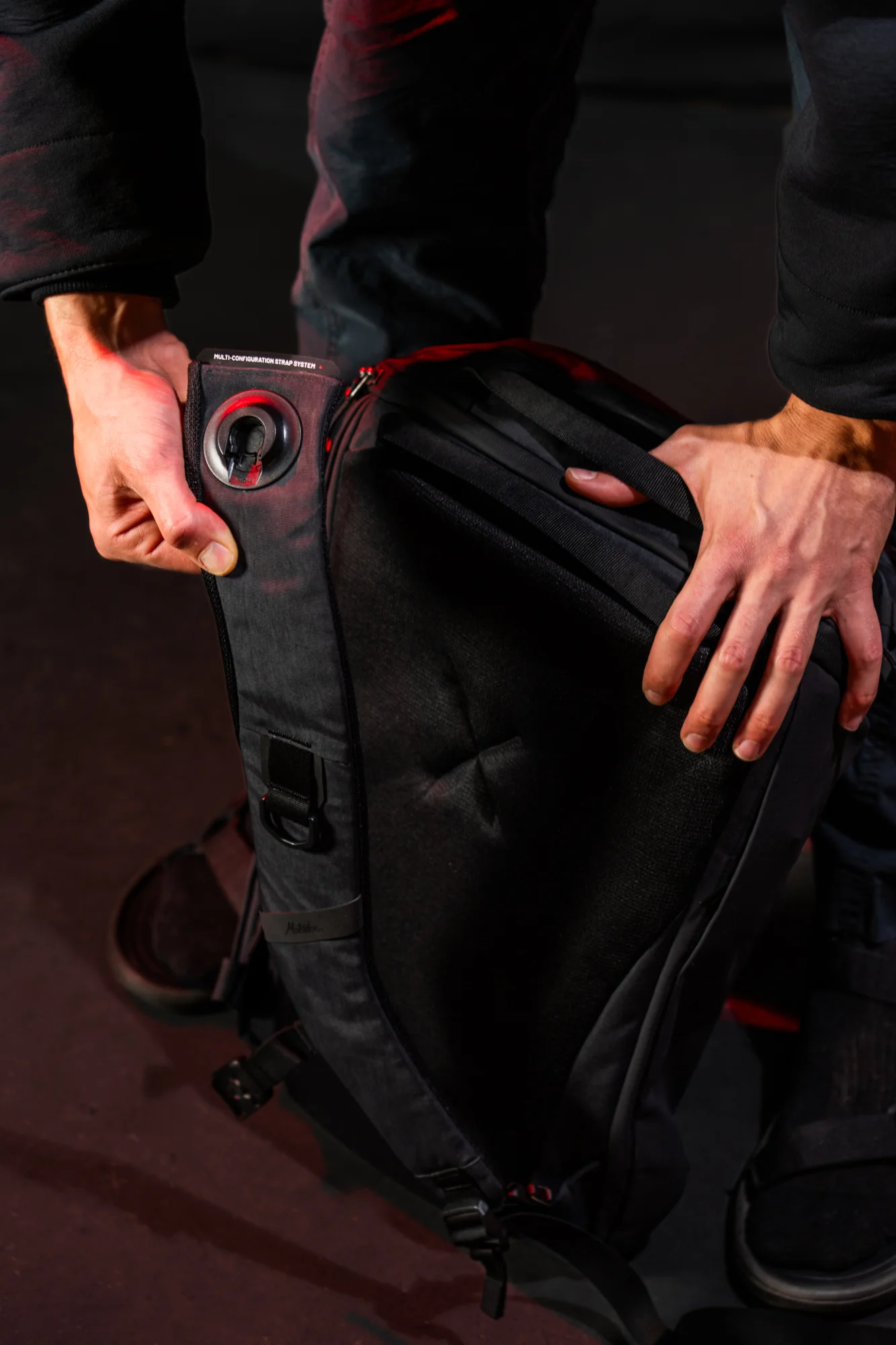 Matador® x Carryology® Redeye 24 - Black Edition - Image 25
