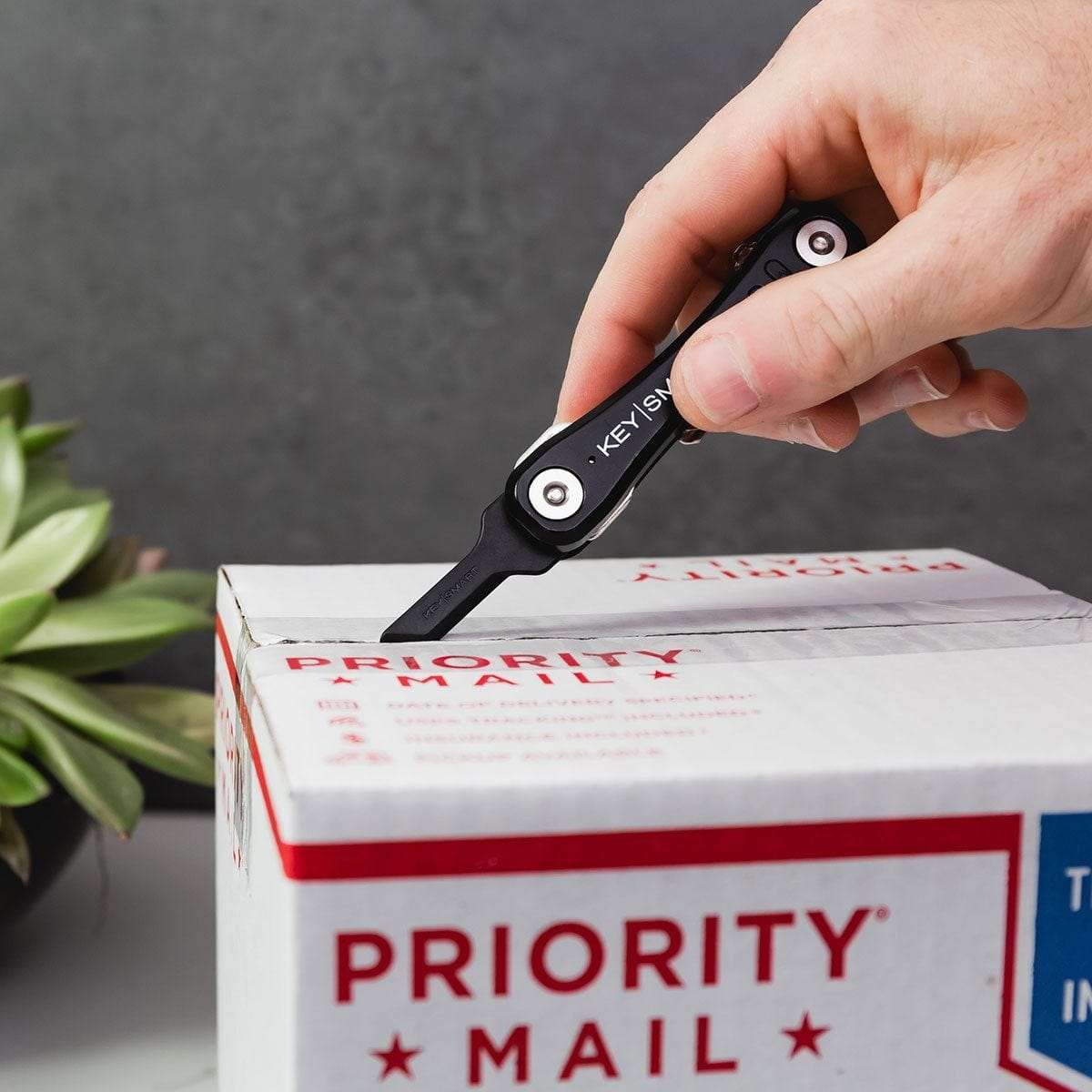 Keysmart Safeblade Skin-Safe Plastic Box Cutter - Image 3